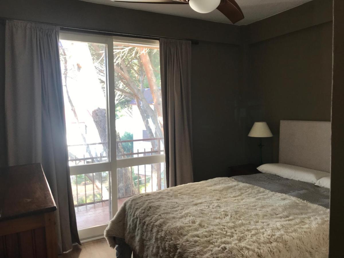 Agradable Apartamento En El Pantano De San Juan San Martin de Valdeiglesias Bagian luar foto